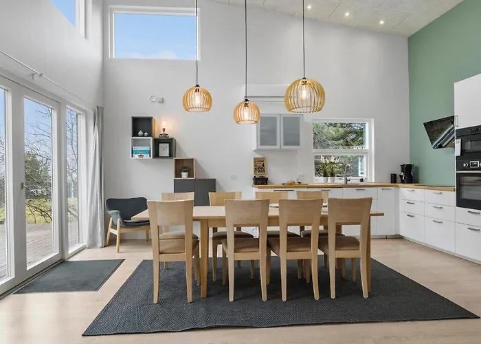 4 Bedroom In